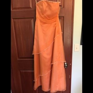 formal.  dress.  strapless. size 8.